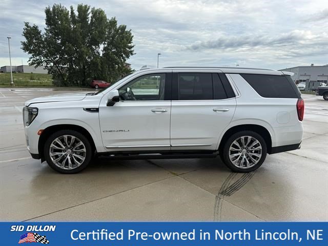 Used 2022 White Frost Tricoat GMC Denali image 2