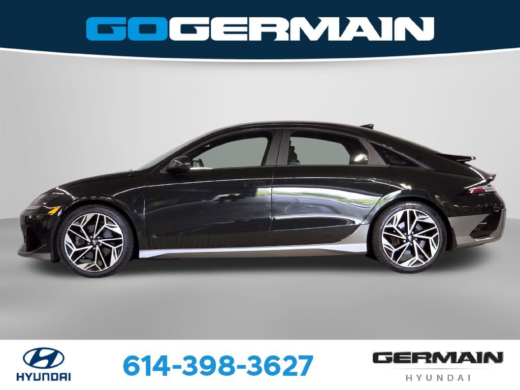 Used 2023 Green Hyundai SEL image 12