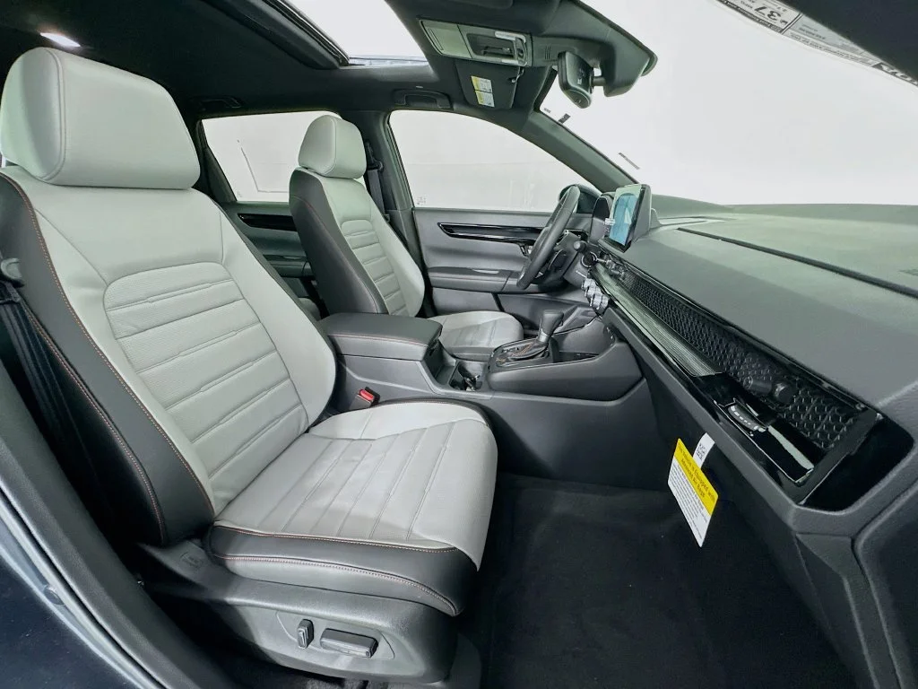 New 2027 Meteorite Gray Metallic Honda Sport Touring image 40