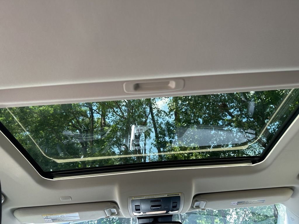 Used 2020 Silver Lexus 300 Base image 28