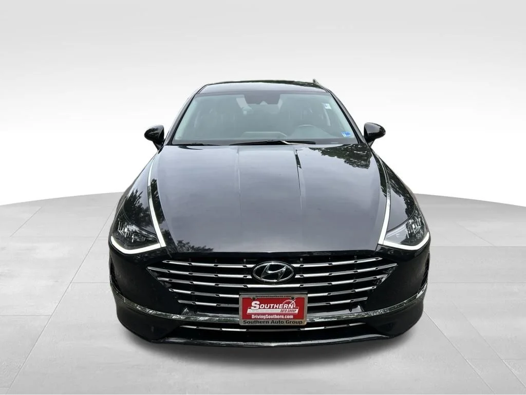 Used 2023 Blue Hyundai SEL image 9