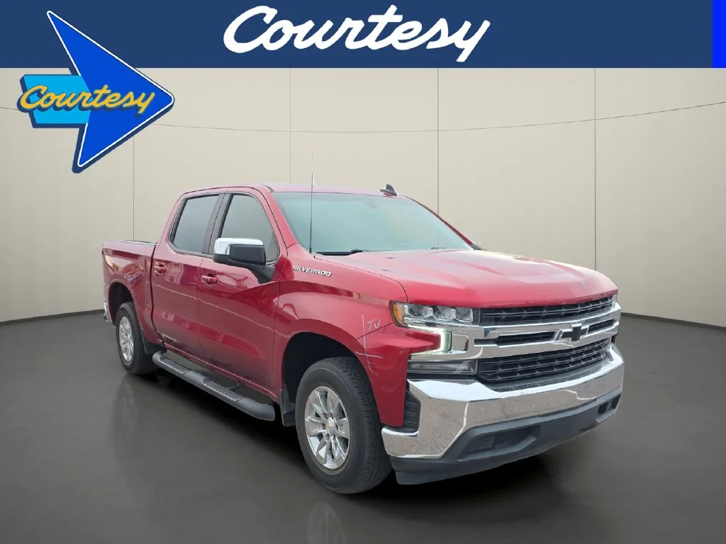 Used 2022 Red Chevrolet LT image 1