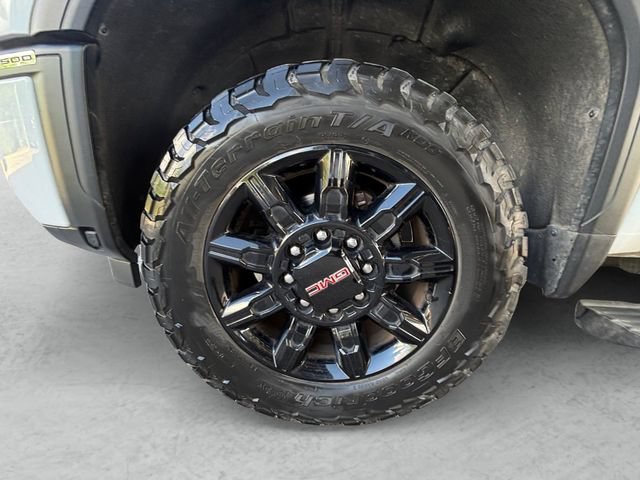 Used 2024 Summit White GMC AT4 image 24