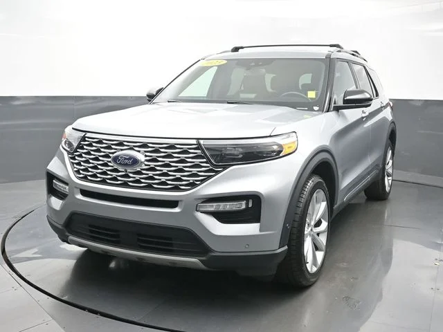 2023 Ford Explorer Platinum 4WD's photo
