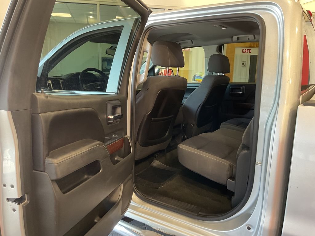 Used 2014 Silver GMC SLE image 25