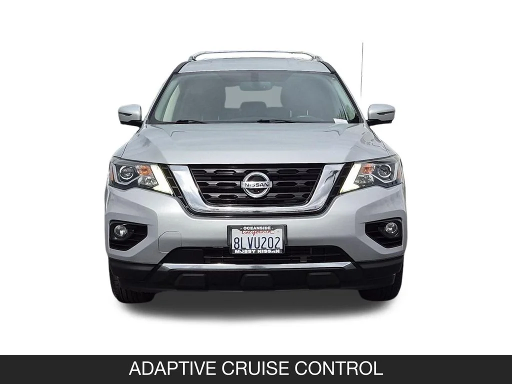Used 2019 Silver Nissan SL image 4