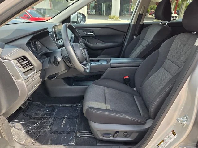 Certified Used 2024 Silver Nissan SV image 3