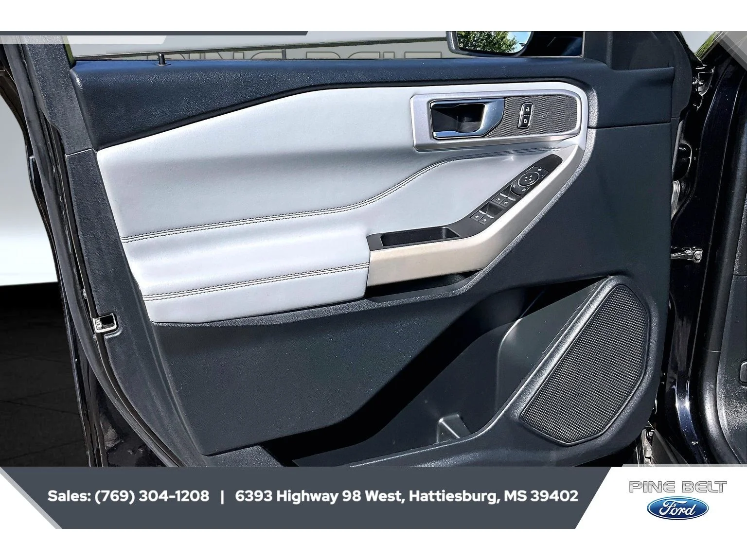 Used 2021 Agate Black Metallic Ford XLT image 17