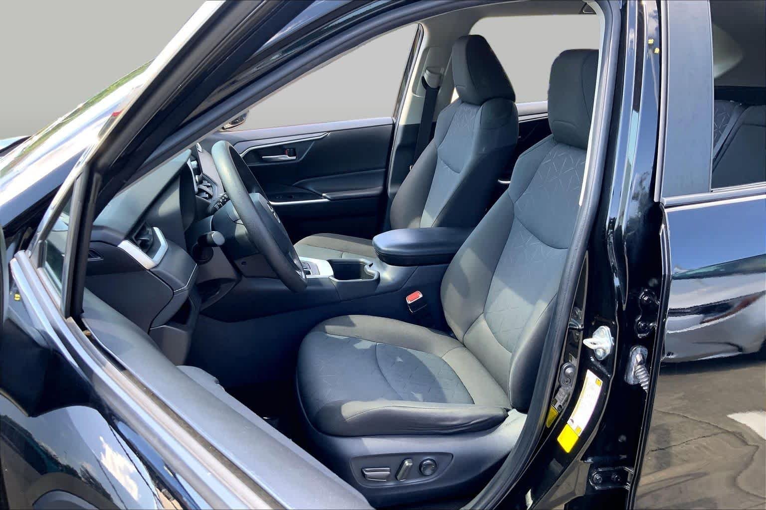 Pre-Owned 2024 Toyota RAV4 XLE