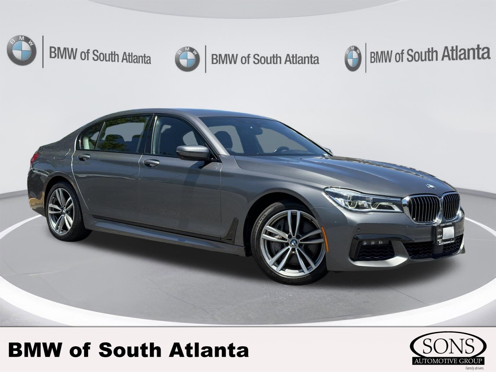 2017 BMW 7 Series 750i xDrive's photo