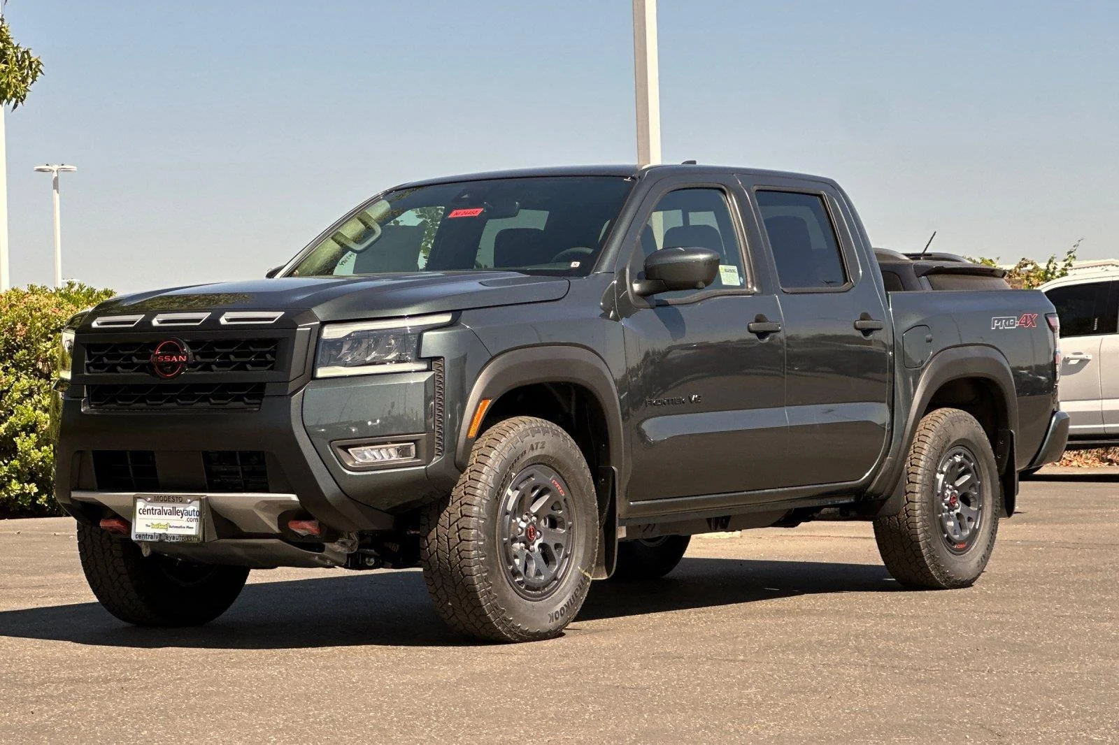 New 2027 Alpine Metallic Nissan Crew Cab PRO-4X® image 7