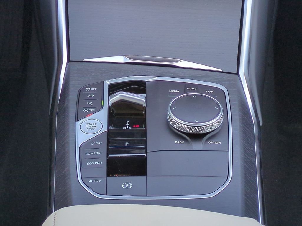 New 2026 Mineral White Metallic BMW 330i image 19