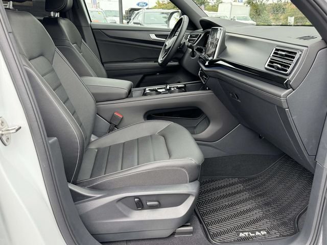 2025 Volkswagen Atlas Cross Sport SEL - Photo 16