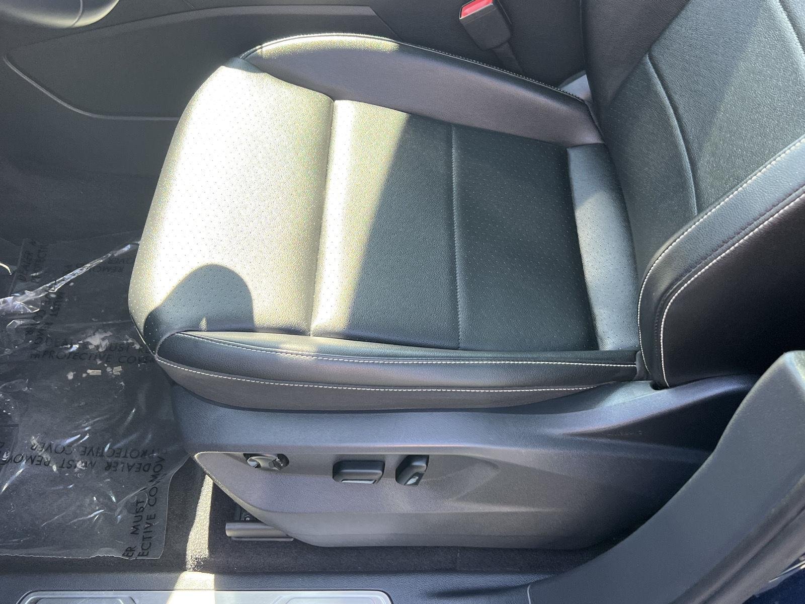 2023 Volkswagen Atlas SE w/Tech - Photo 32