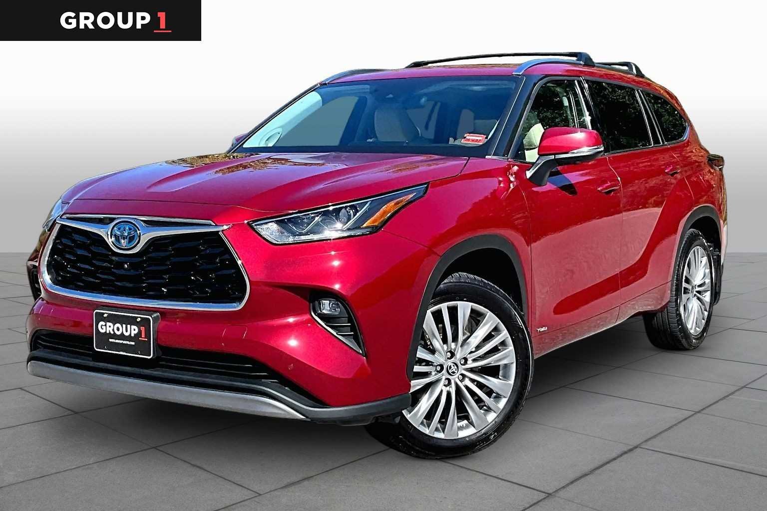 2023 Toyota Highlander Hybrid Platinum