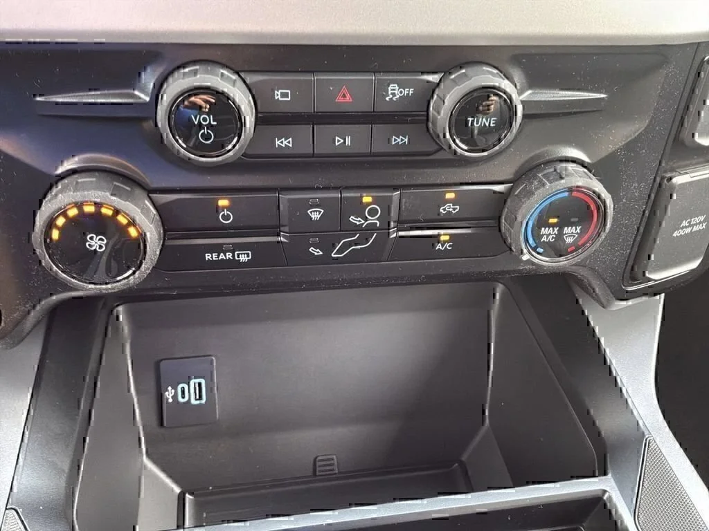 New 2026 Avalanche Ford F-250® XLT image 17