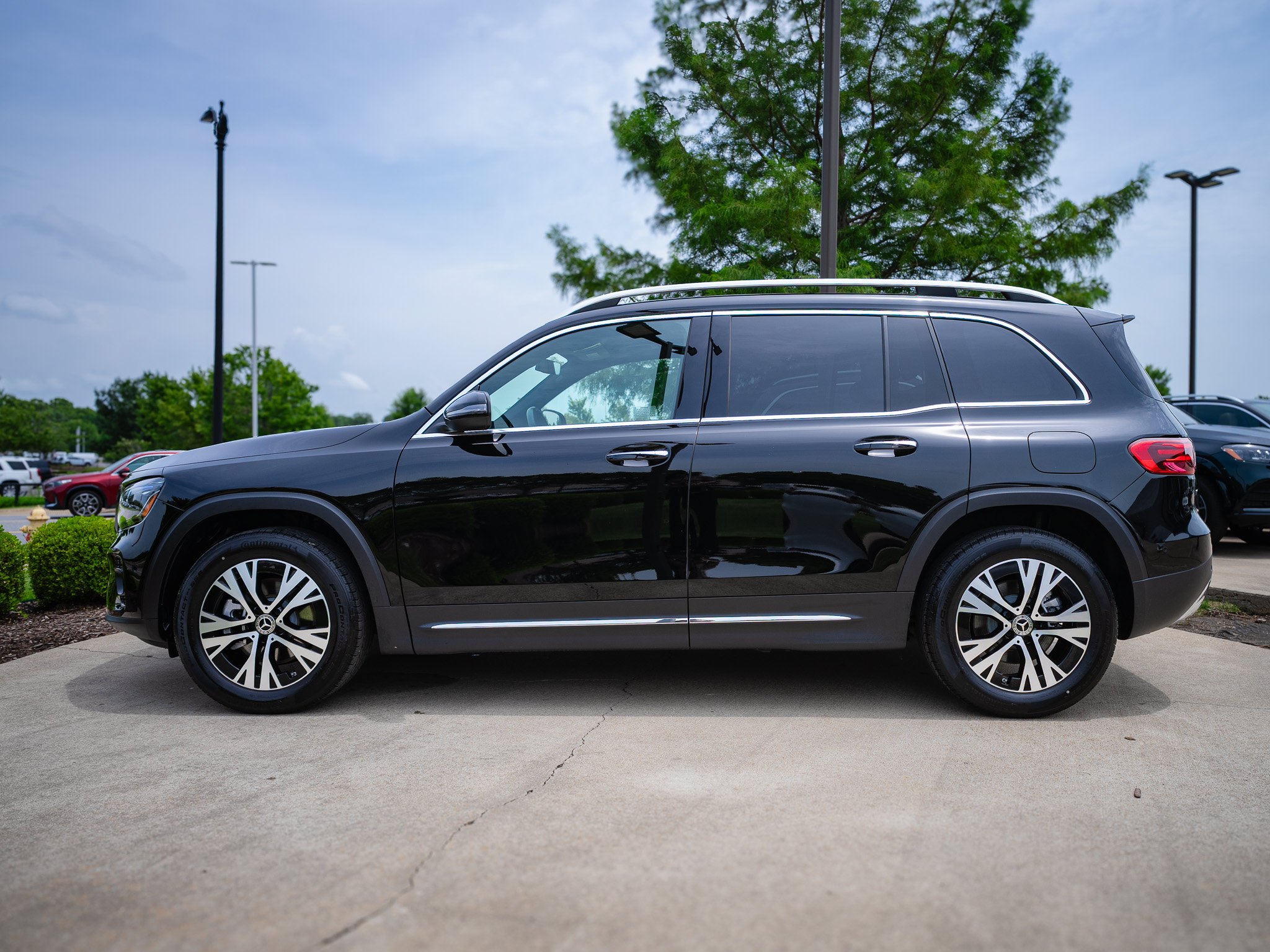 Certified Used 2025 Night Black Mercedes-Benz GLB 250 image 10