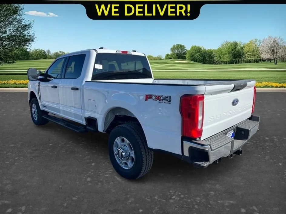 2026 Ford F-350 Super Duty XLT - Photo 6