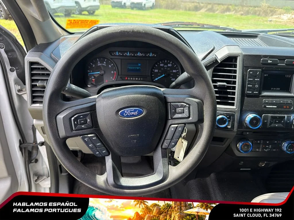 Used 2018 White Ford XL image 17
