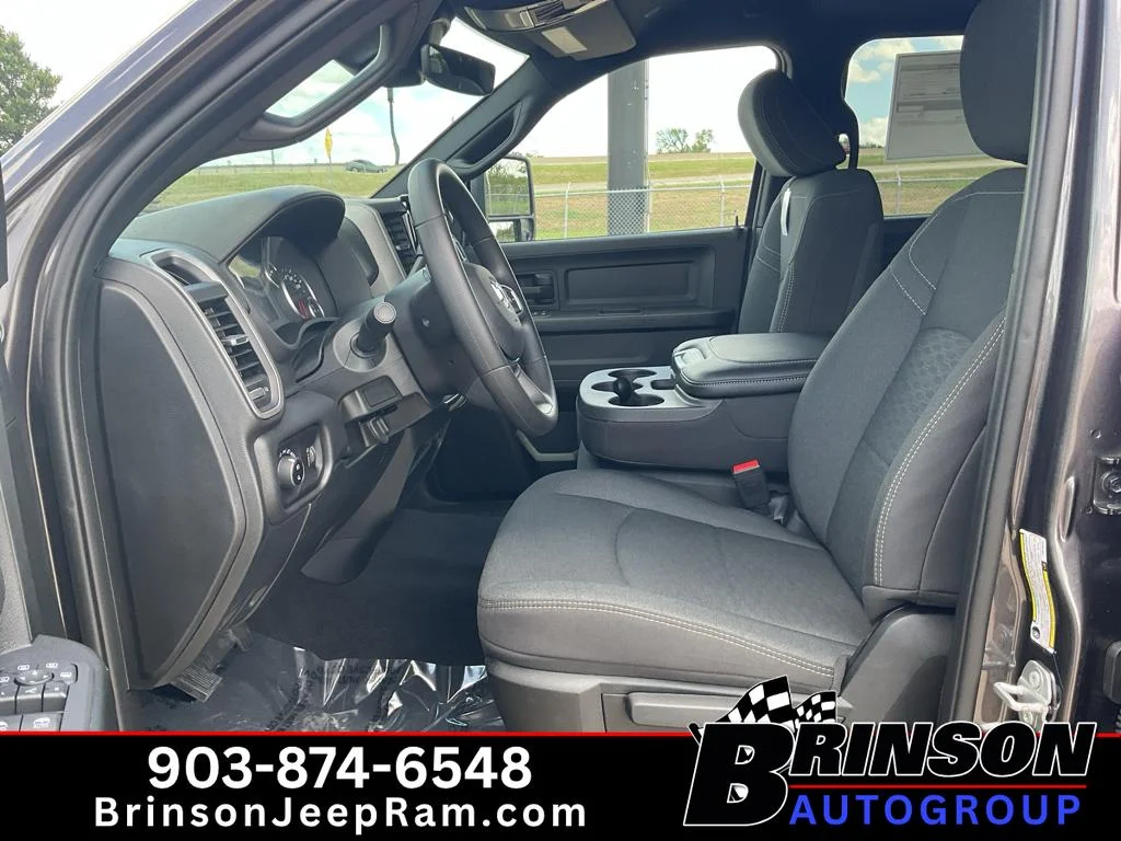 New 2026 Granite Crystal Metallic Clearcoat Ram Black Express image 10