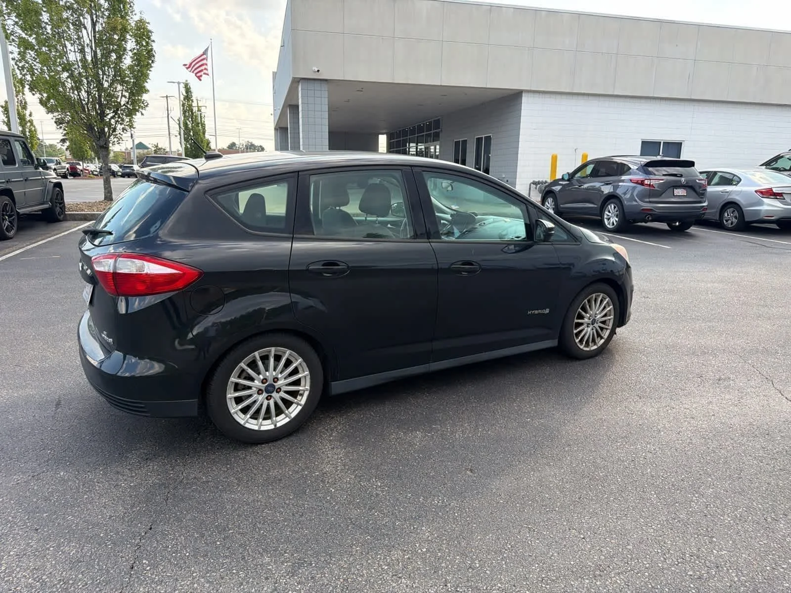 Used 2013 Tuxedo Black Metallic Ford SE image 7