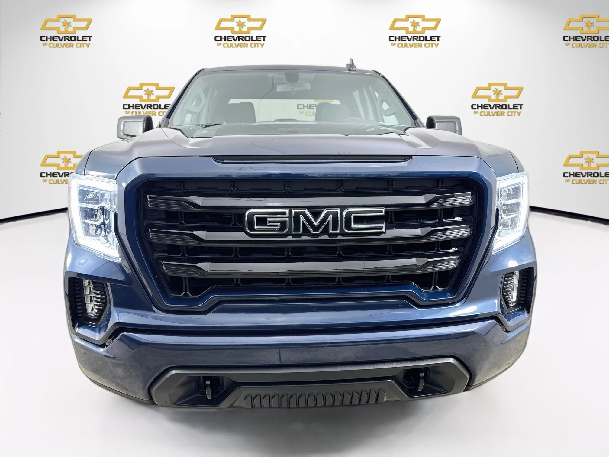 Used 2021 PACIFIC BLUE METALLIC GMC Elevation image 2