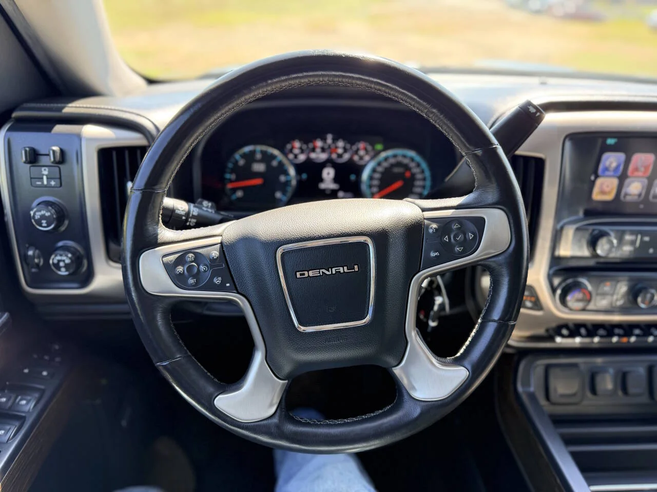 Used 2017 Black GMC Denali 4x4 4dr Crew Cab 5.8 ft. SB image 20
