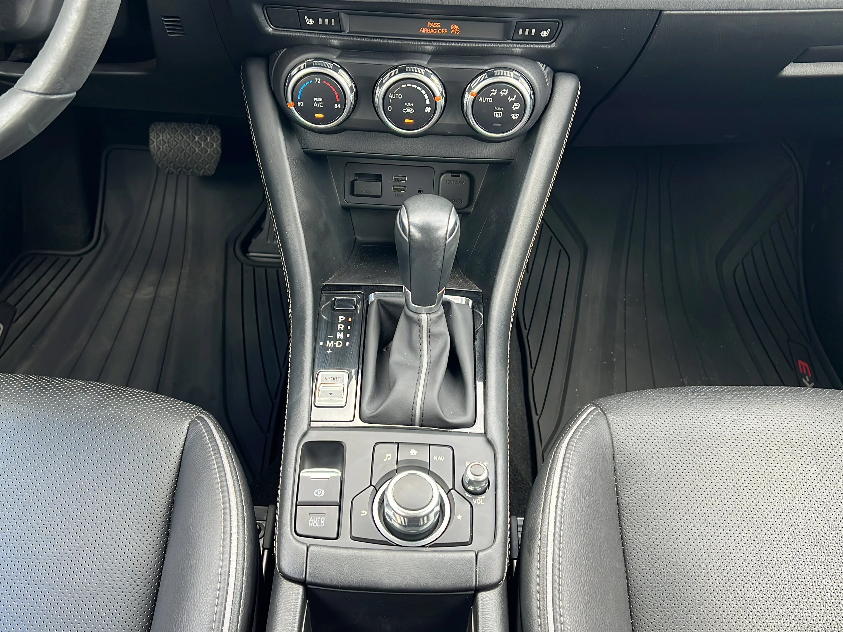 Used 2019 Soul Red Crystal Metallic Mazda Grand Touring image 18