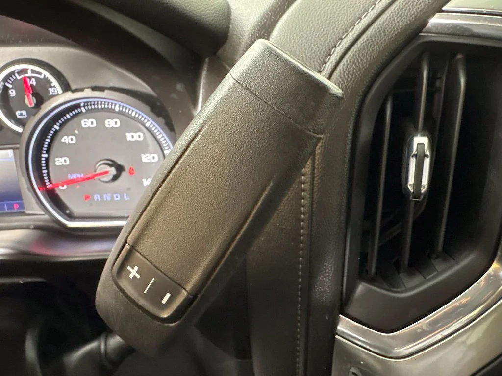 Used 2022 White Chevrolet LT Trail Boss image 33