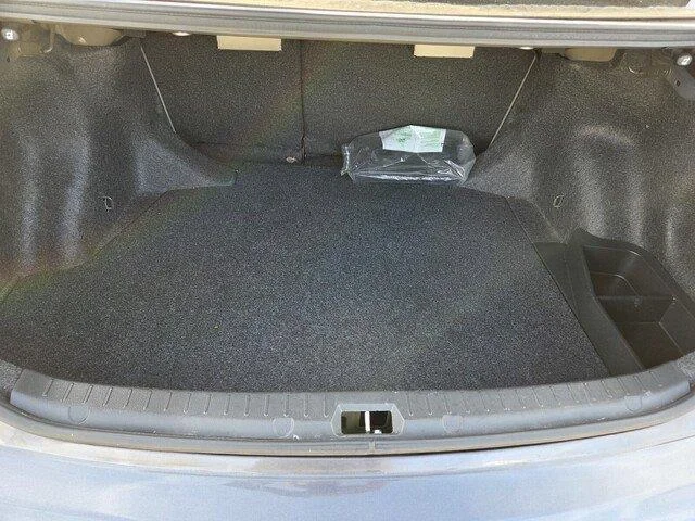 Used 2010 Magnetic Gray Metallic Toyota LE image 21