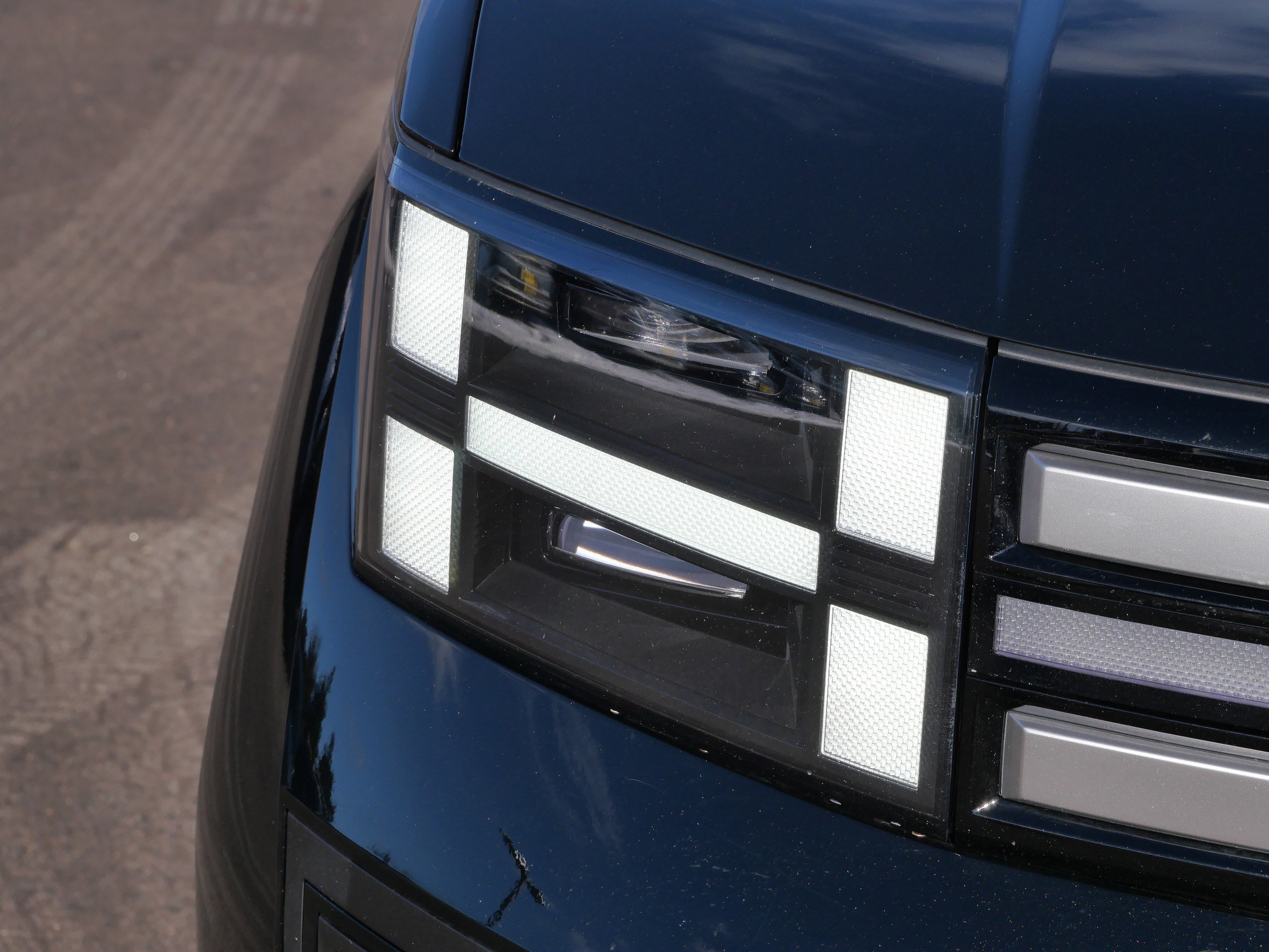 2026 Hyundai Santa Fe SE - Photo 16
