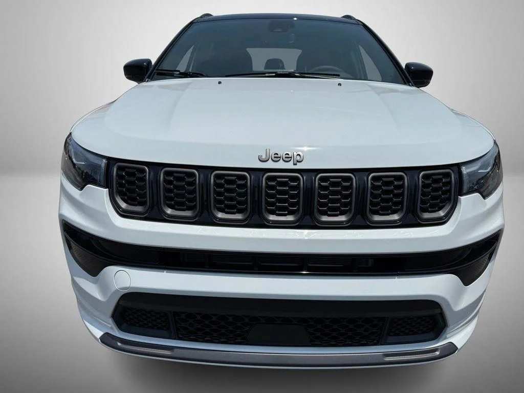 2025 Jeep Compass Limited - Photo 9