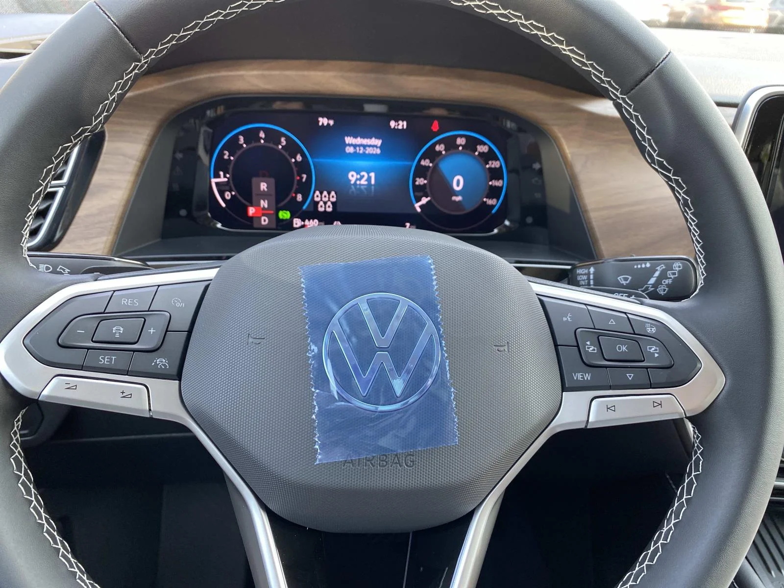 New 2026 Opal White Pearl Volkswagen 2.0T SE w/Technology 4MOTION image 12