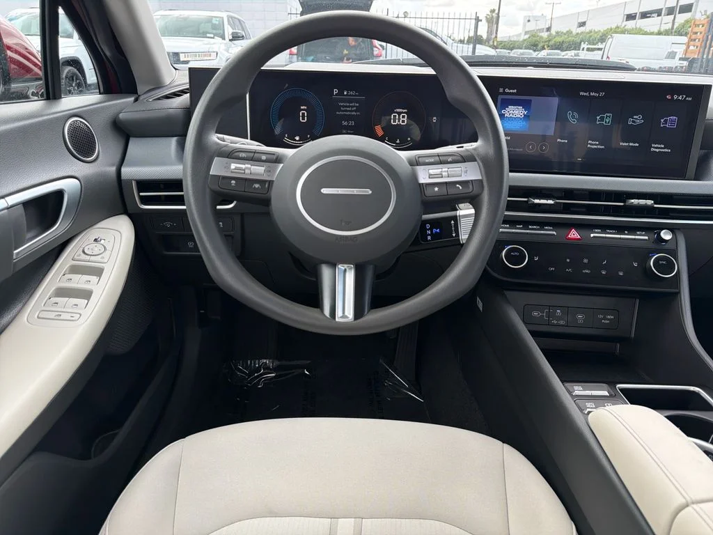 Used 2025 Red Hyundai SEL image 13