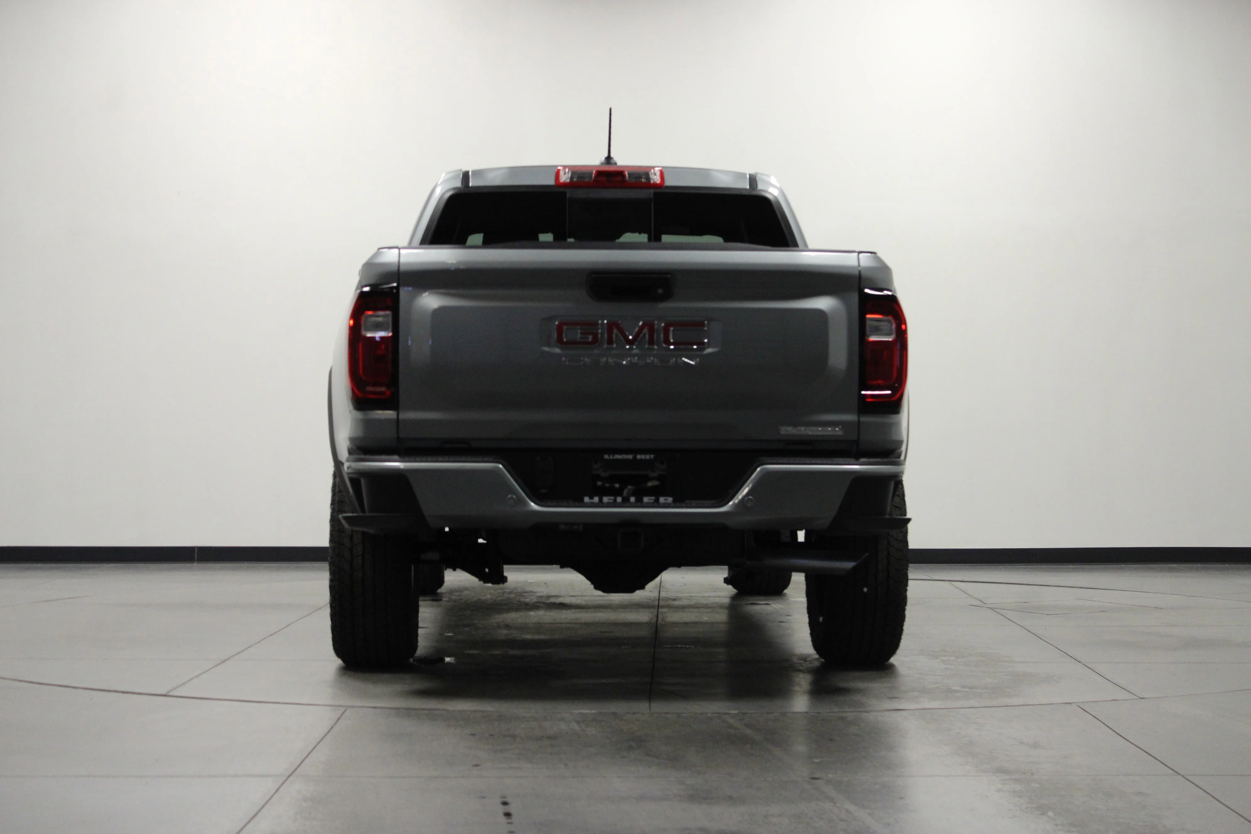 New 2026 Ebony Twilight Metallic GMC Elevation image 5