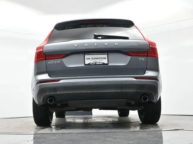 Used 2019 Grey Volvo Momentum image 31