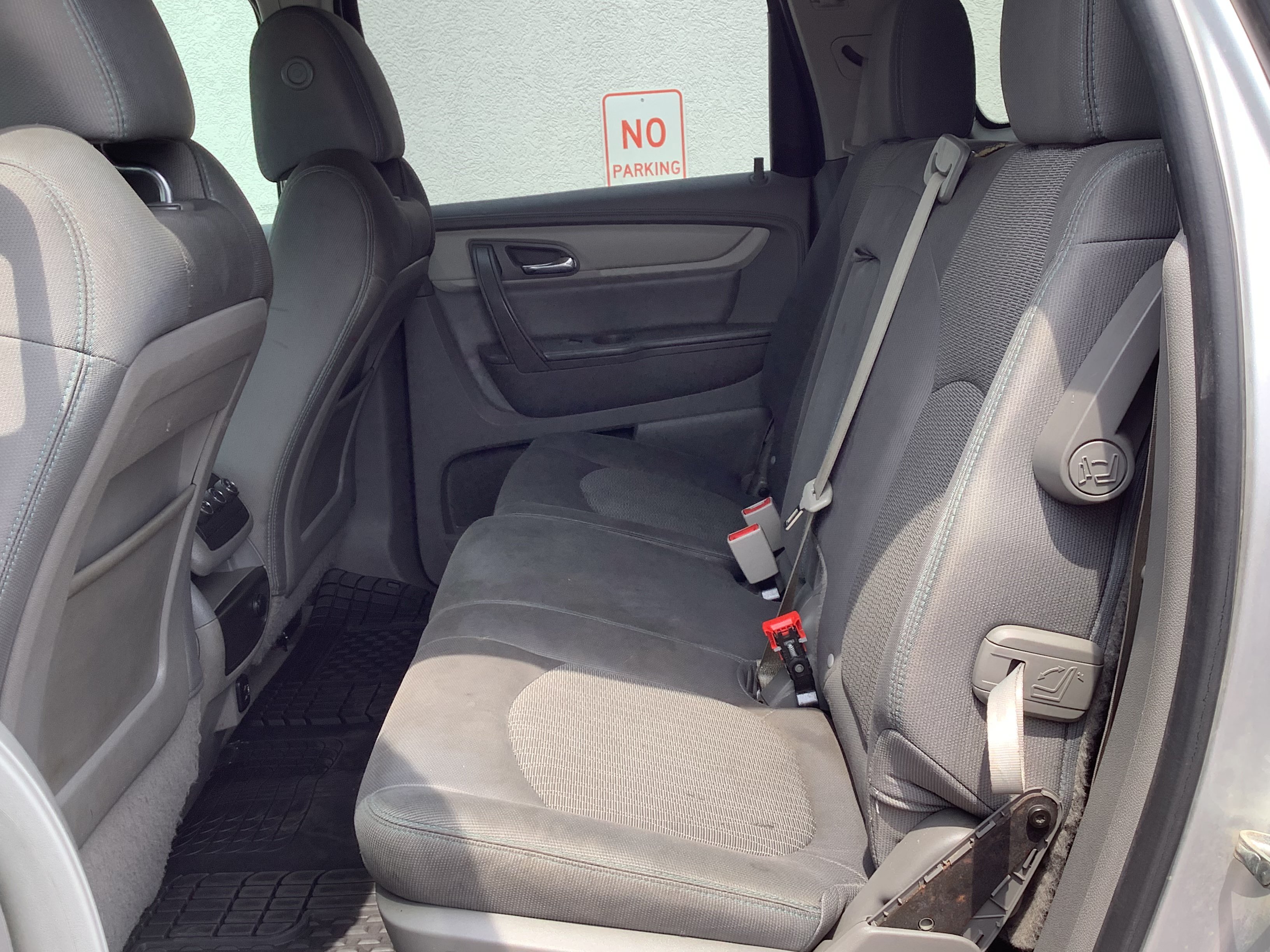 Used 2016 Silver Chevrolet LS image 10