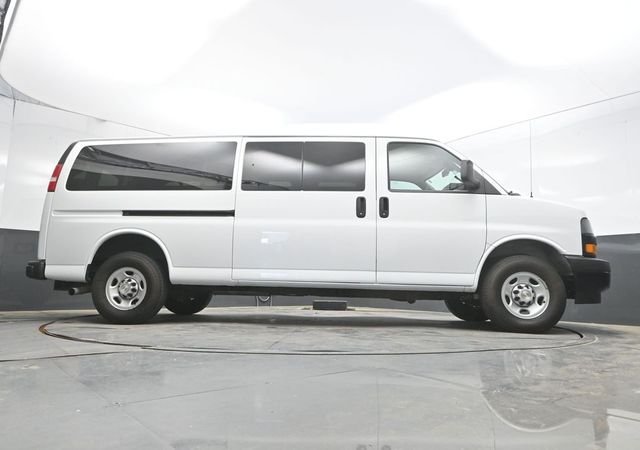 Used 2024 White Chevrolet LS image 40