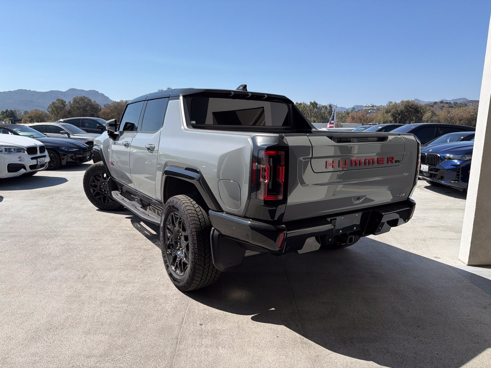 Used 2025 Meteorite Metallic (Grey) GMC 2X image 2