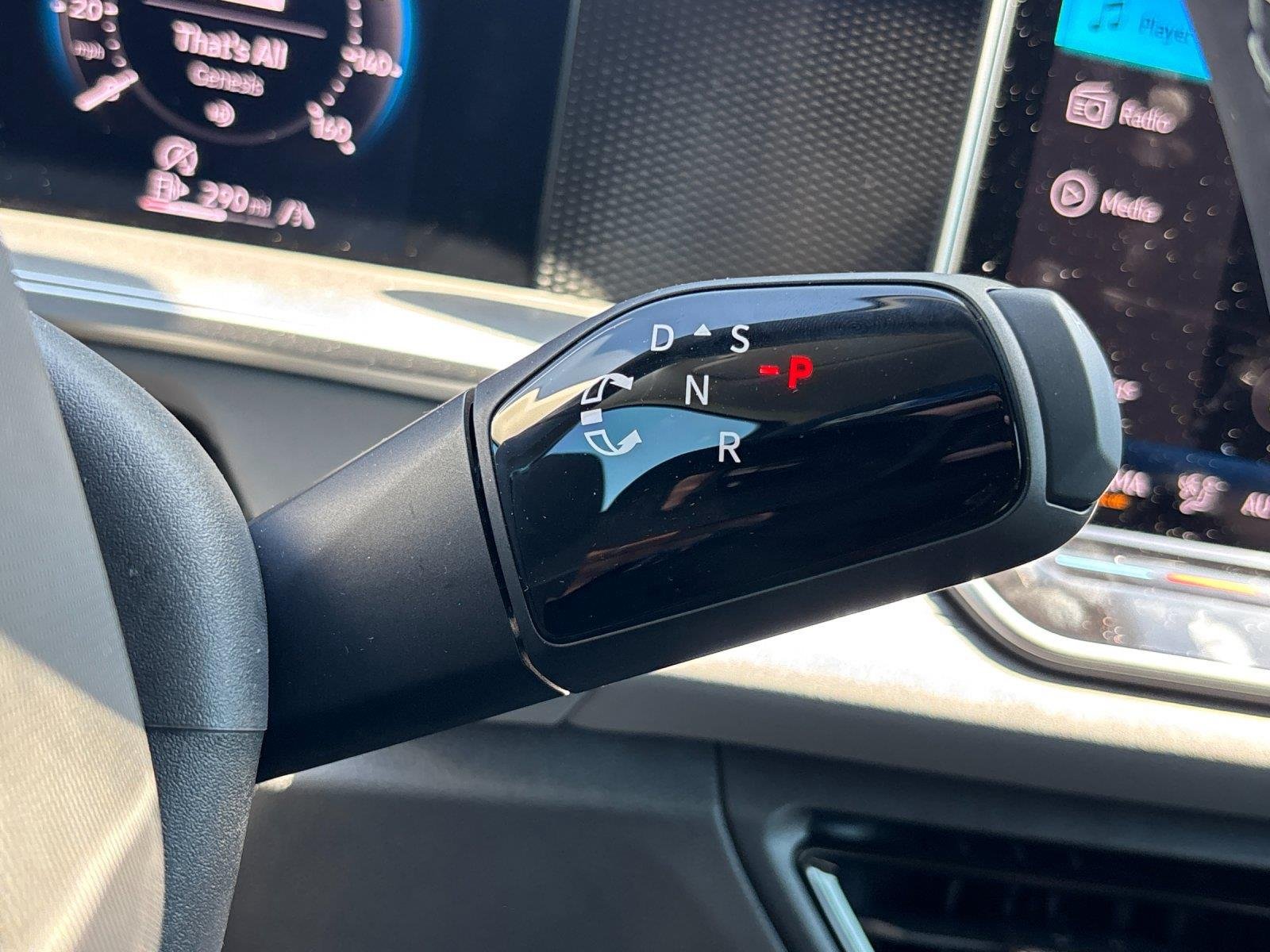2025 Volkswagen Tiguan SE - Photo 27