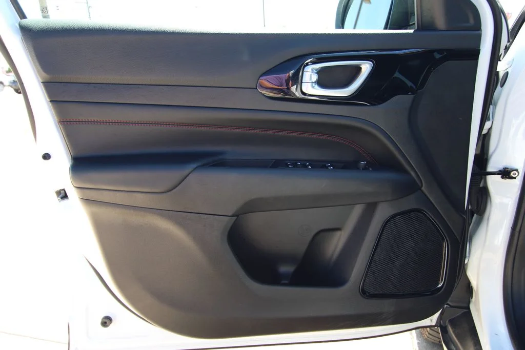 Used 2024 White Jeep Trailhawk image 39