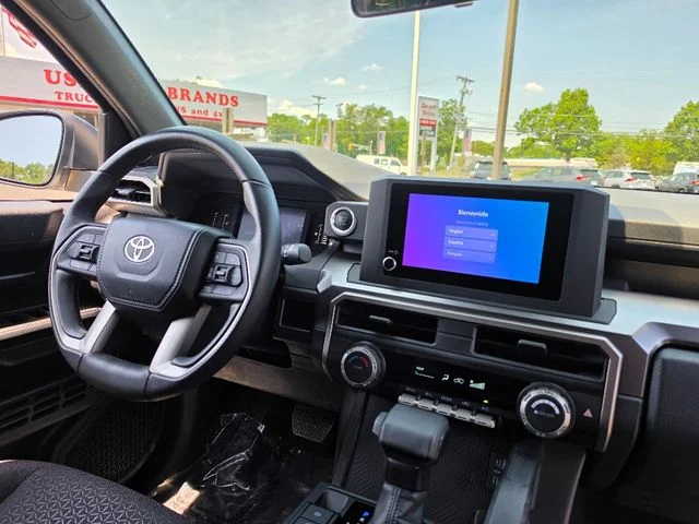 Used 2025 White Toyota SR5 image 13
