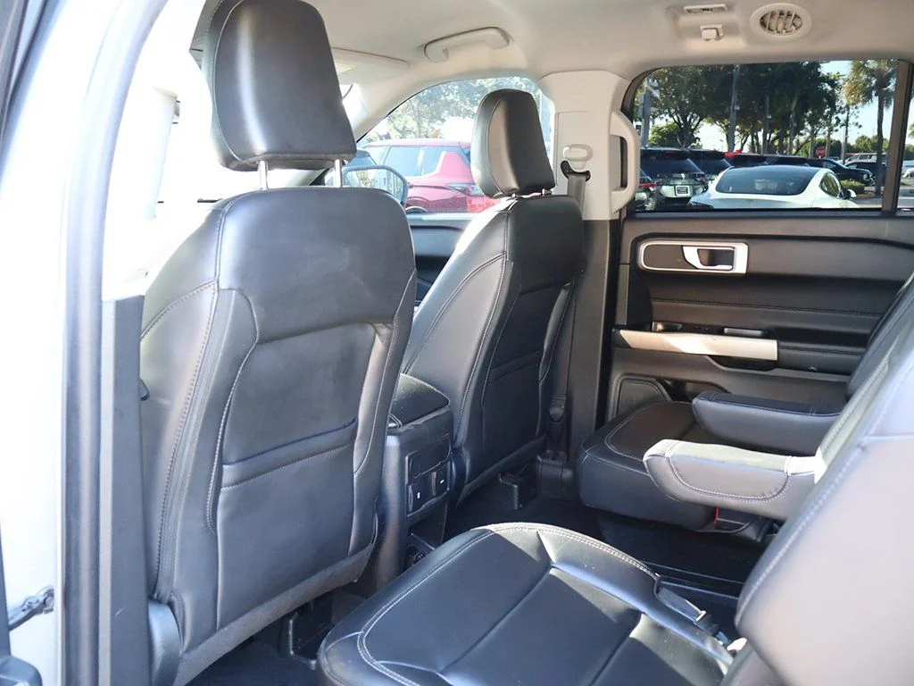 2023 Ford Explorer XLT - Photo 33