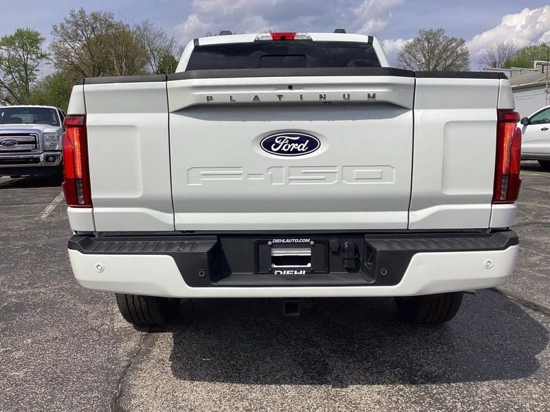 New 2026 Star White Metallic Tri-Coat Ford Platinum® image 7