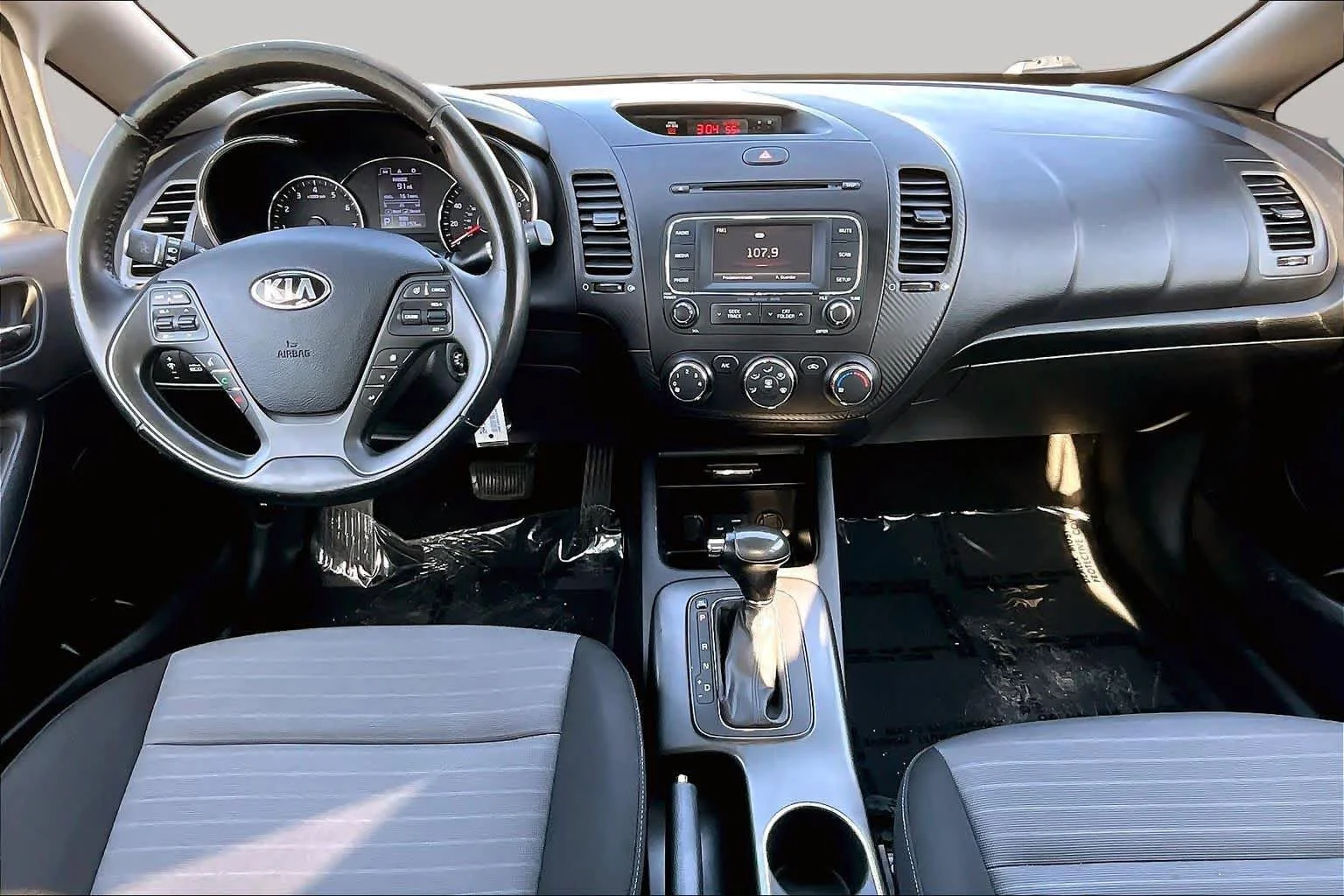 Used 2016 Aurora Black Pearl Kia EX image 27