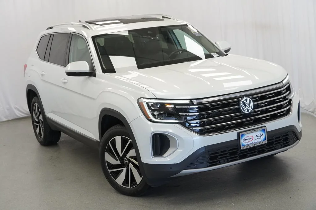 Used 2024 White Volkswagen 2.0T SEL image 39