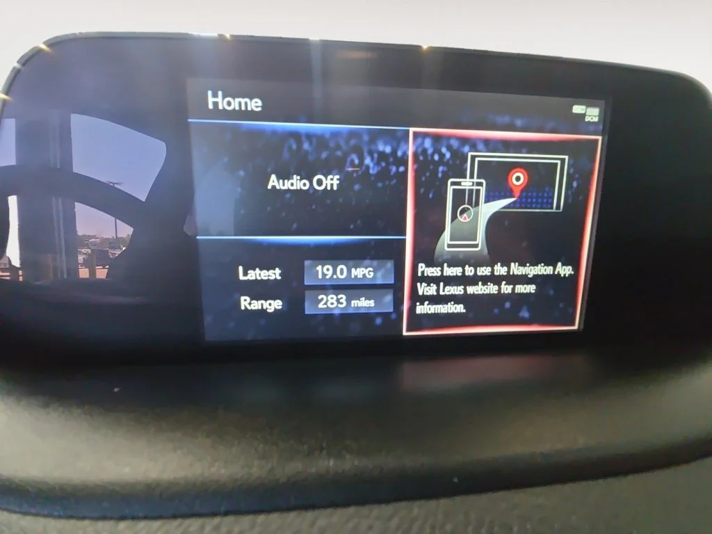 Used 2021 White Lexus 350 image 15