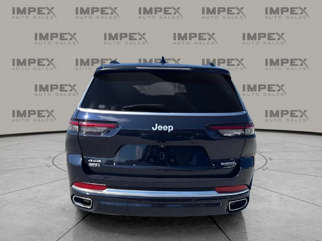 Used 2024 Black Jeep Summit image 4