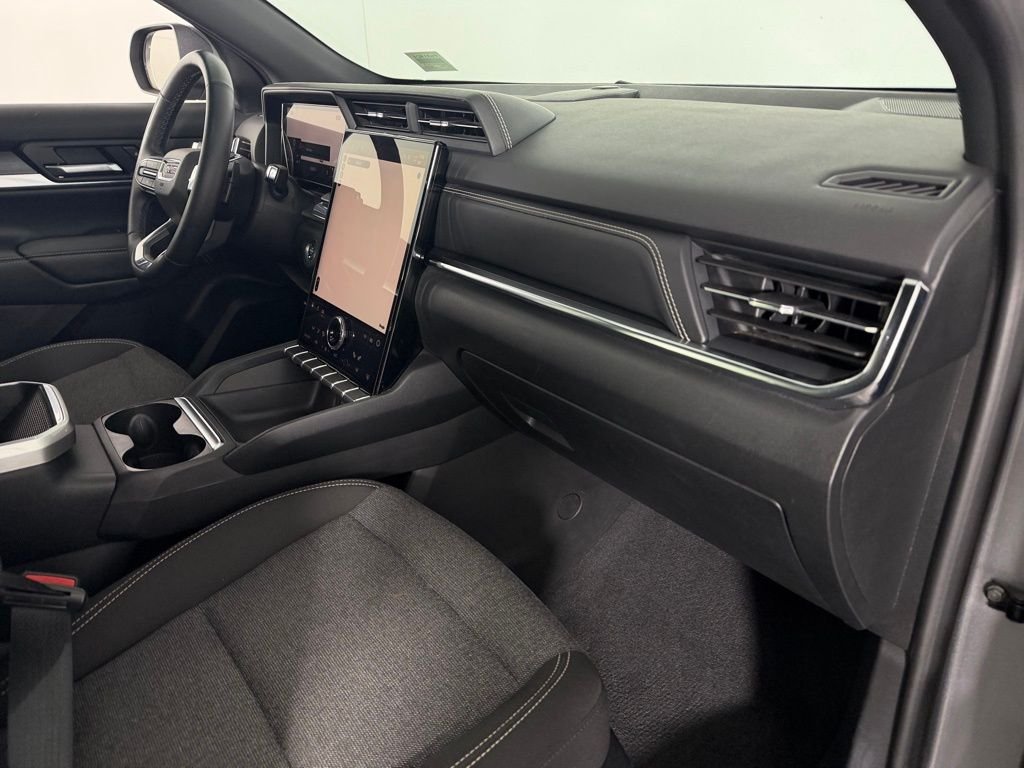 Used 2025 Sterling Metallic GMC Elevation image 31