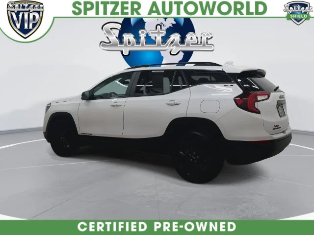 Used 2024 White GMC SLE image 11